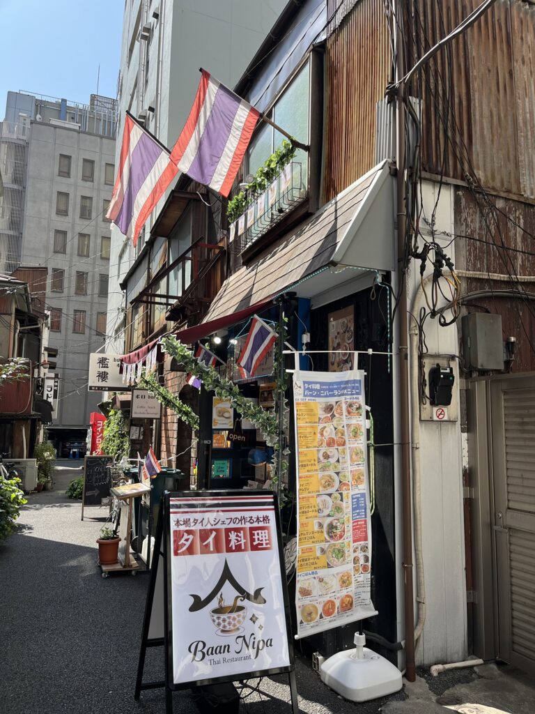 神保町の路地