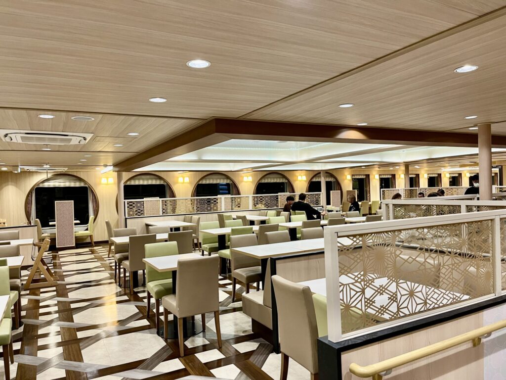 さんふらわあむらさきレストラン